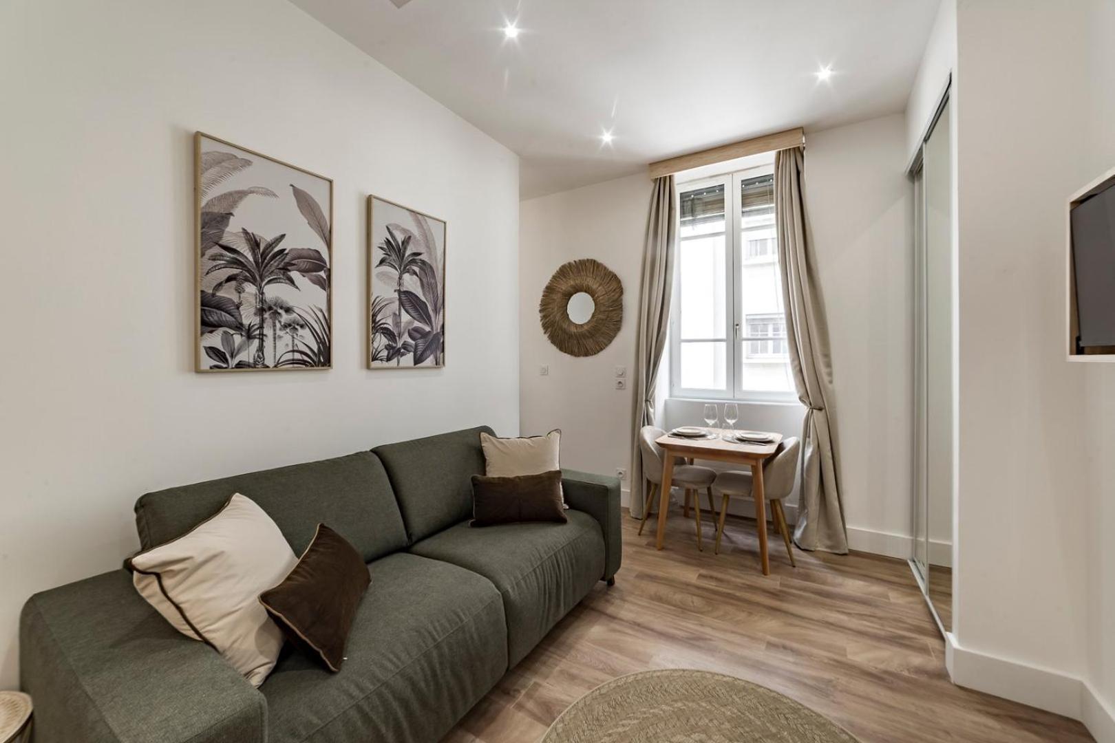 La Palmeraie Ail Villeurbanne Exteriör bild